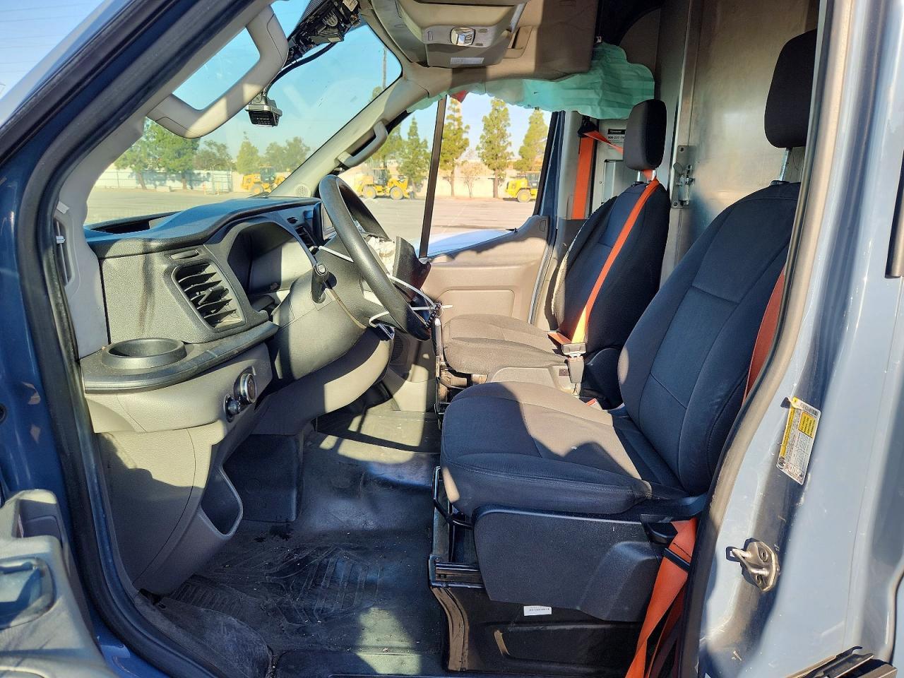 2020 FORD TRANSIT 250 DELIVERY VAN photo 19