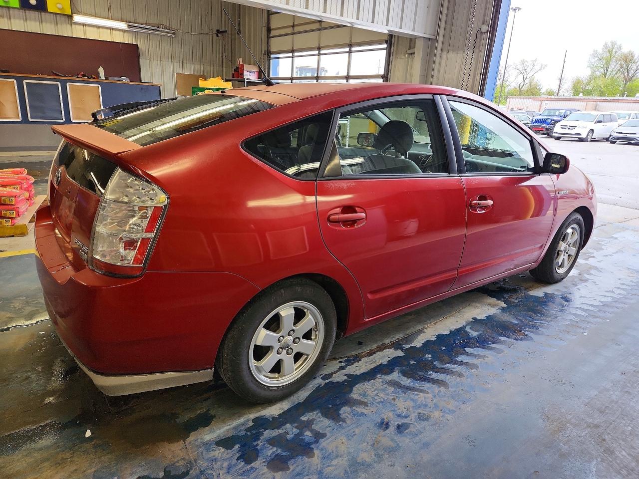 2007 TOYOTA PRIUS BASE photo 5