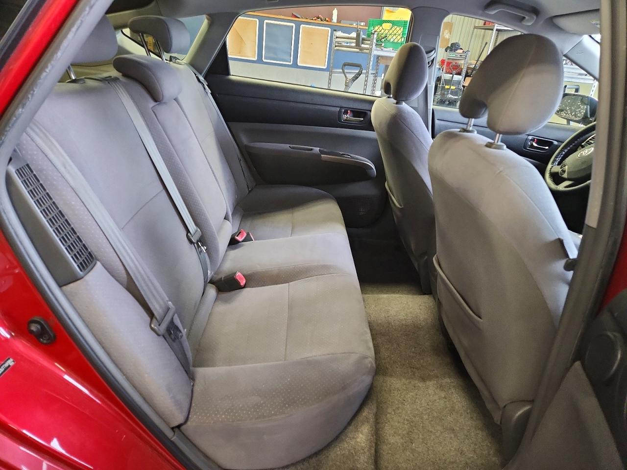 2007 TOYOTA PRIUS BASE photo 19
