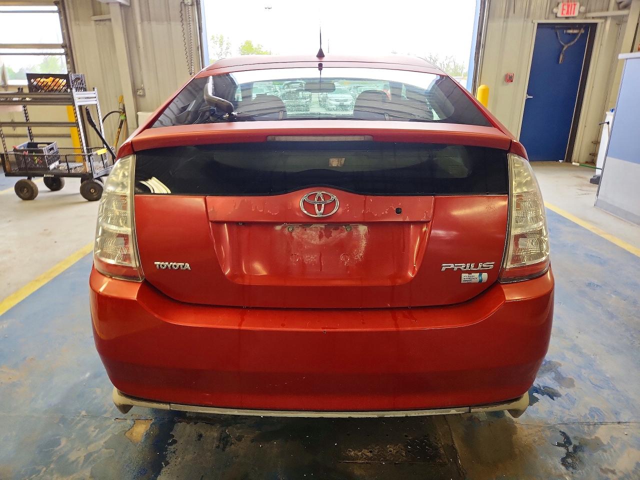 2007 TOYOTA PRIUS BASE photo 11