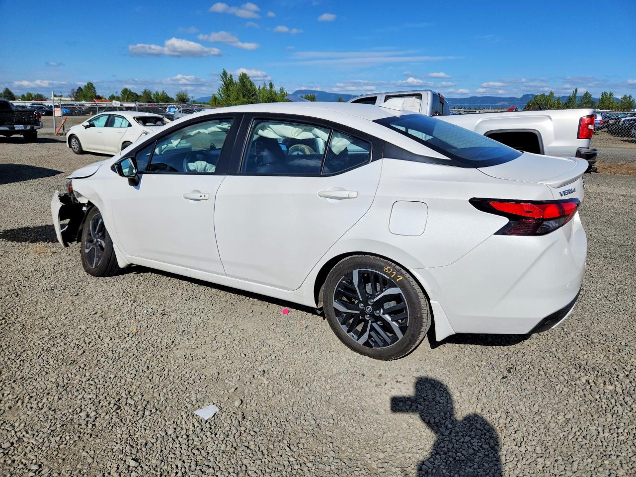 2024 NISSAN VERSA SR photo 4