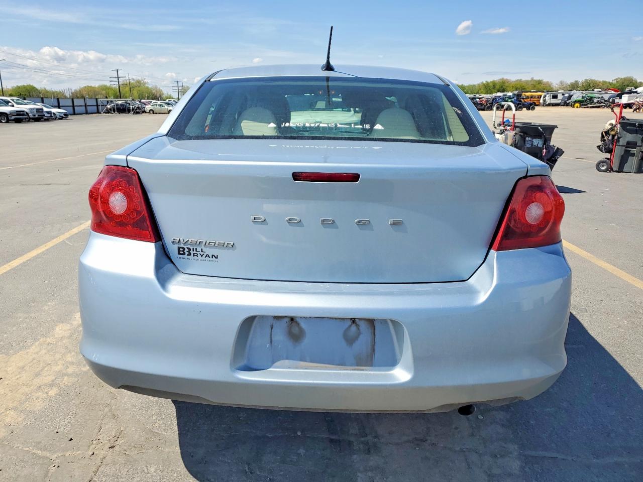 2013 DODGE AVENGER SE photo 11