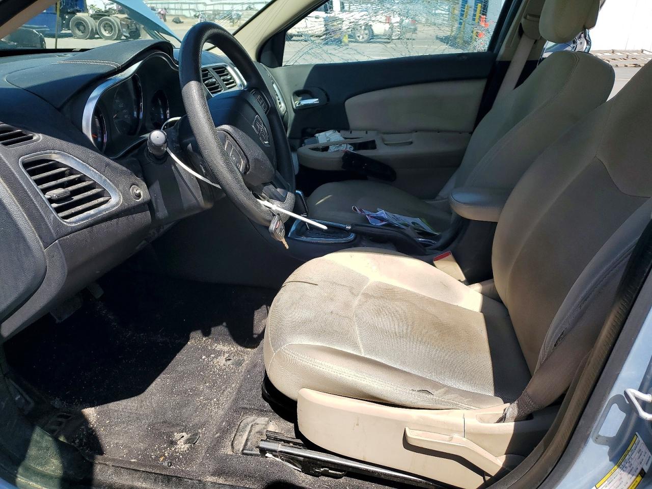 2013 DODGE AVENGER SE photo 13