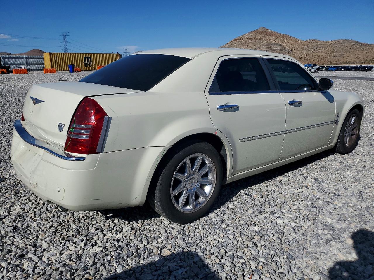2006 CHRYSLER 300C photo 3