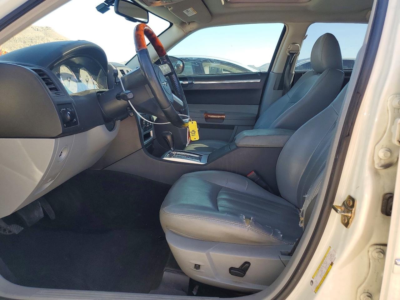 2006 CHRYSLER 300C photo 7