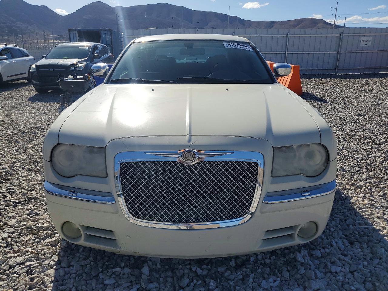 2006 CHRYSLER 300C photo 5