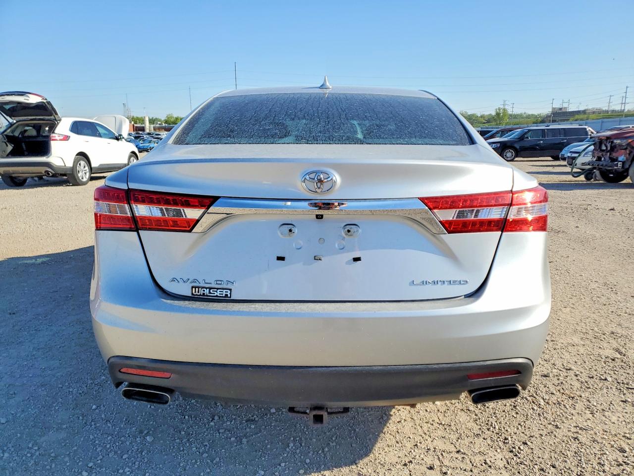 2013 TOYOTA AVALON LIMITED photo 16