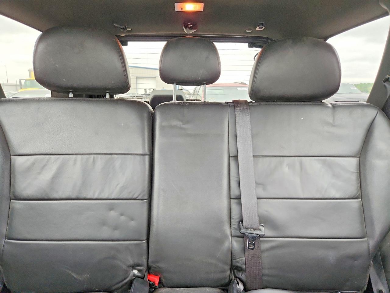 2011 FORD ESCAPE XLT photo 28