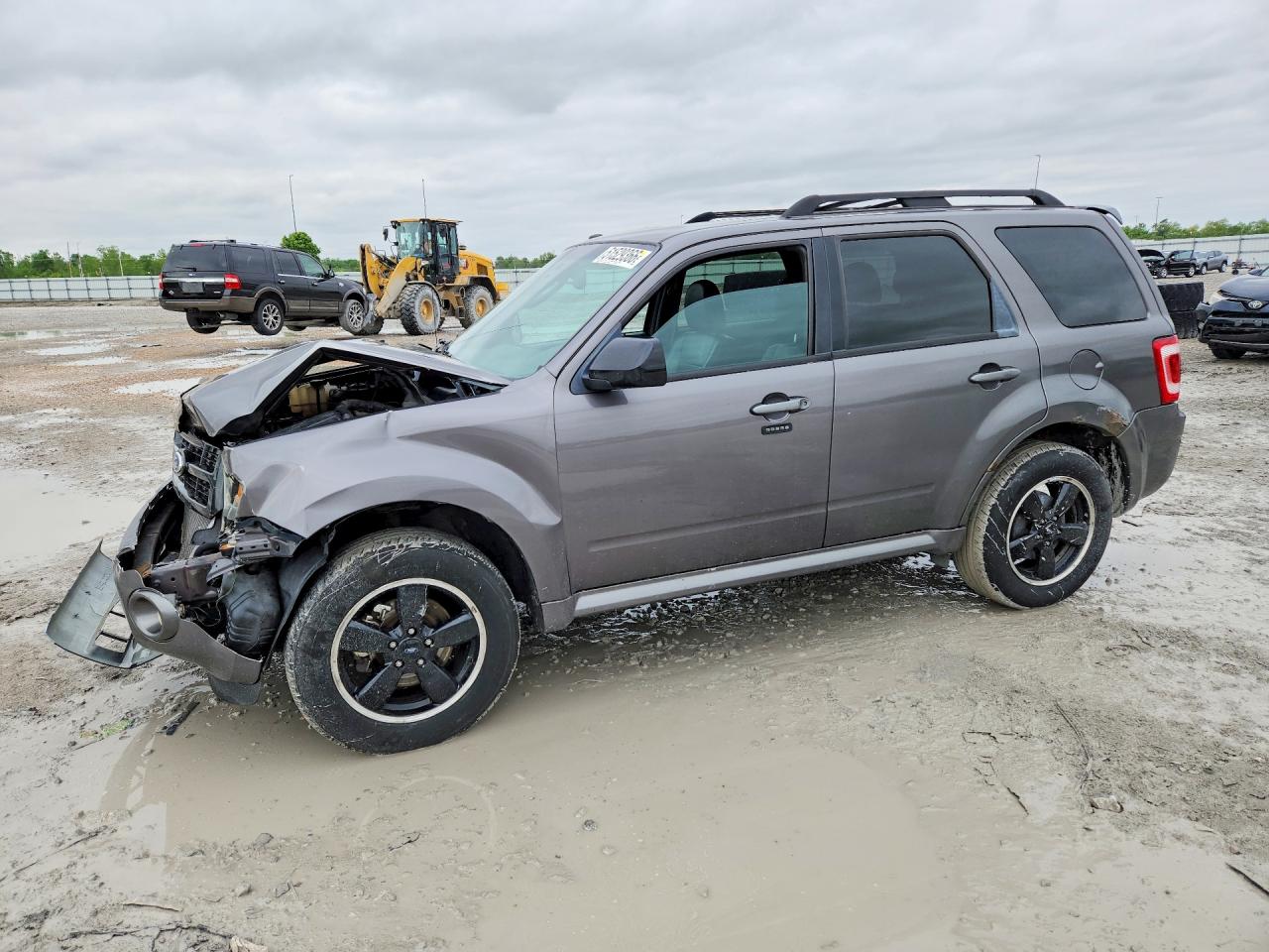 2011 FORD ESCAPE