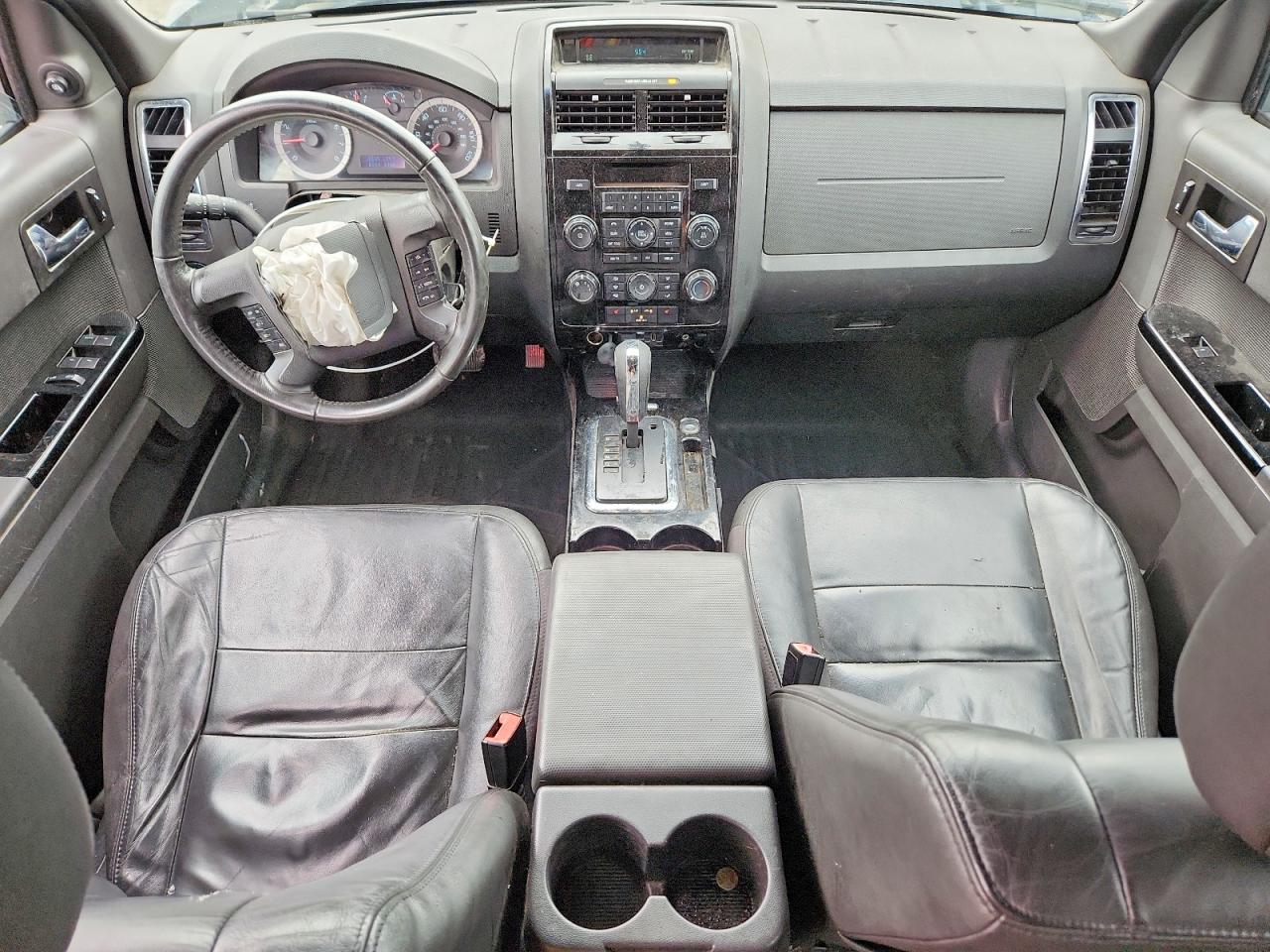 2011 FORD ESCAPE XLT photo 22