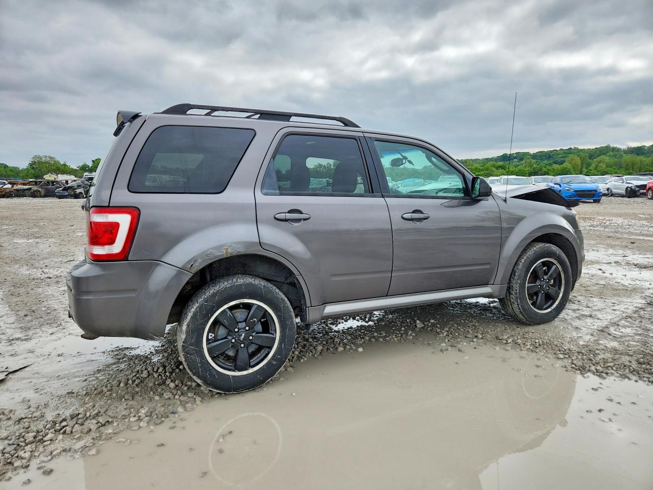2011 FORD ESCAPE XLT photo 7