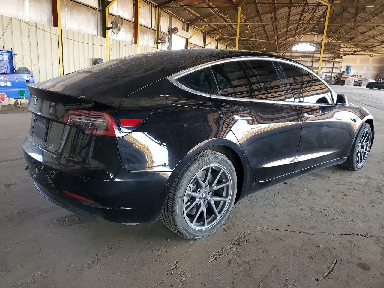 2019 TESLA MODEL 3 photo 5