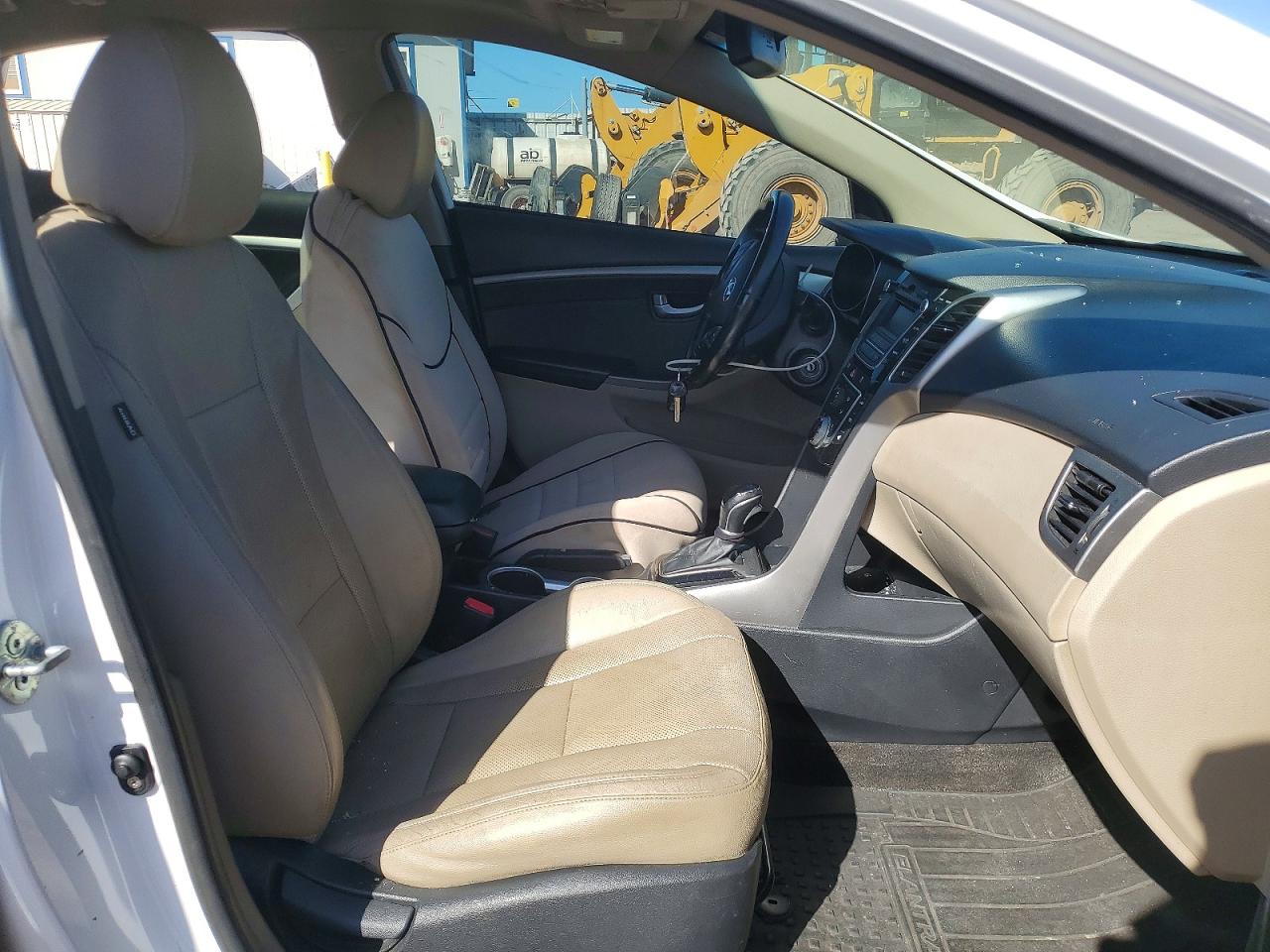 2013 HYUNDAI ELANTRA GT BASE photo 19