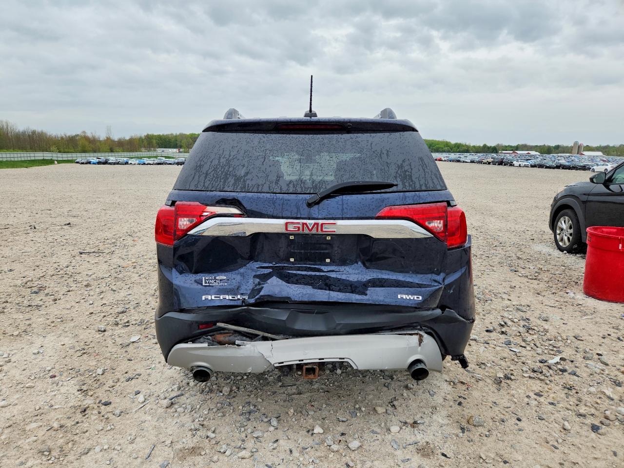 2017 GMC ACADIA SLE photo 11