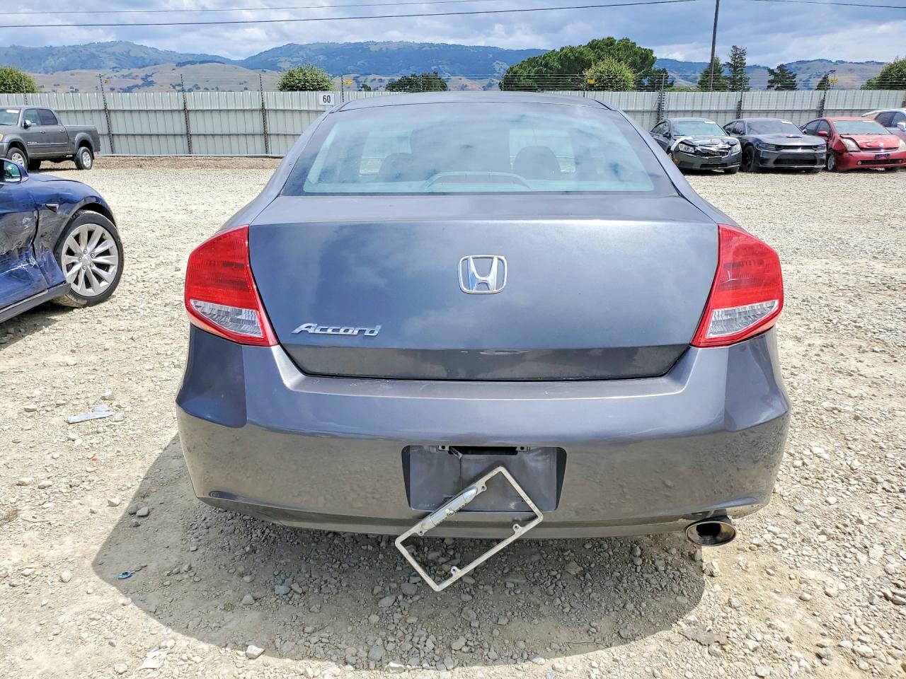 2012 HONDA ACCORD LX photo 6