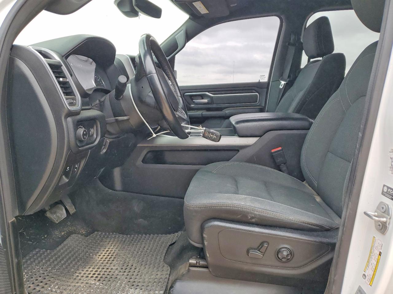 2021 RAM 1500 BIG HORN photo 7