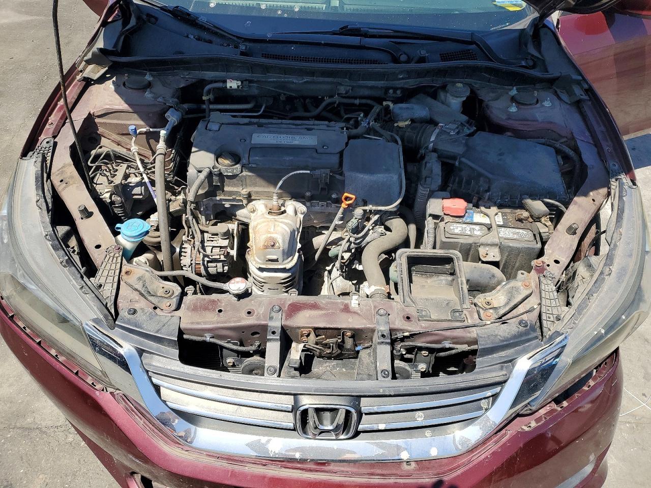 2015 HONDA ACCORD LX photo 31