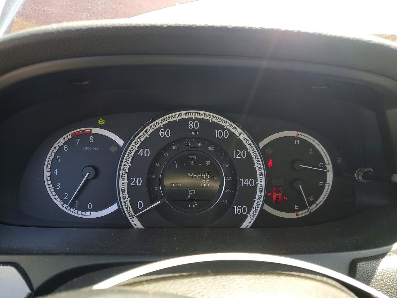 2015 HONDA ACCORD LX photo 25