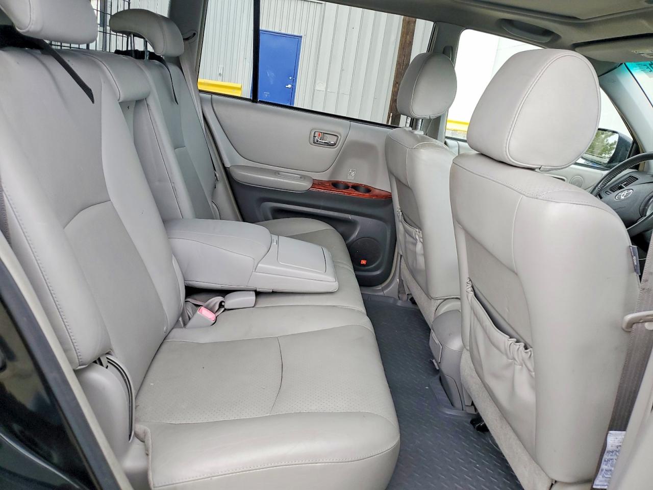 2005 TOYOTA HIGHLANDER LIMITED photo 31