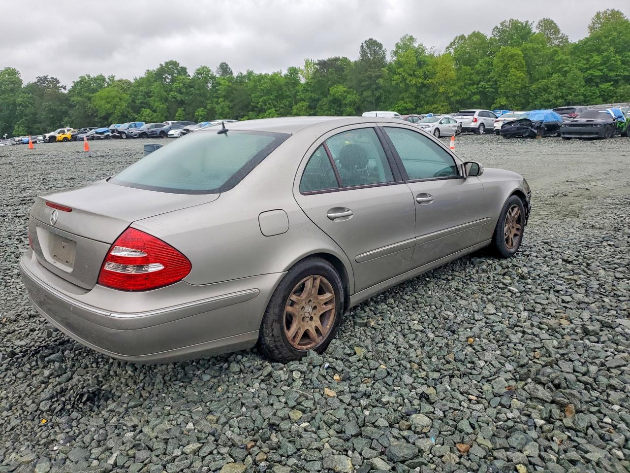 2005 MERCEDES-BENZ E 320 CDI photo 3
