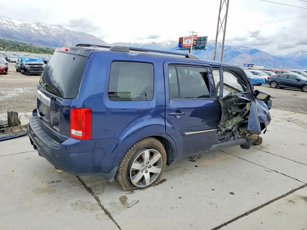 2013 HONDA PILOT TOURING photo 5