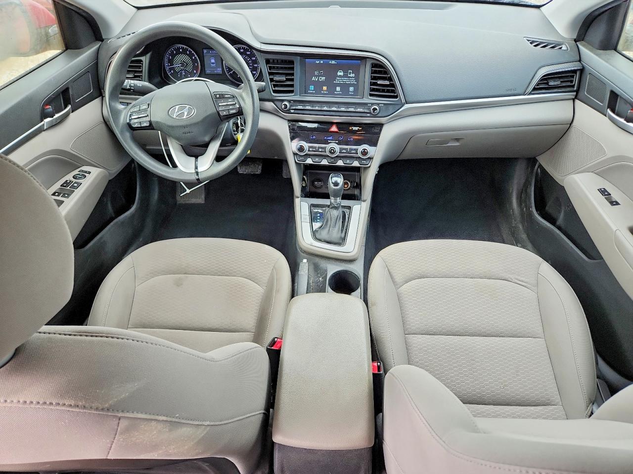 2020 HYUNDAI ELANTRA SEL photo 15