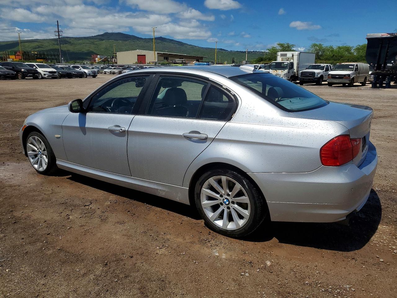2011 BMW 328 I photo 3