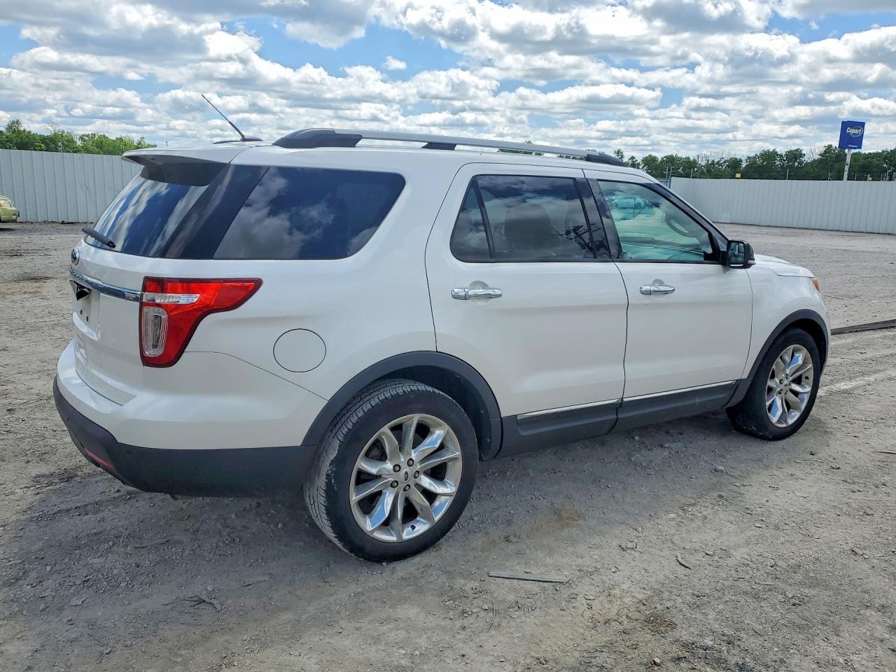 2013 FORD EXPLORER XLT photo 5