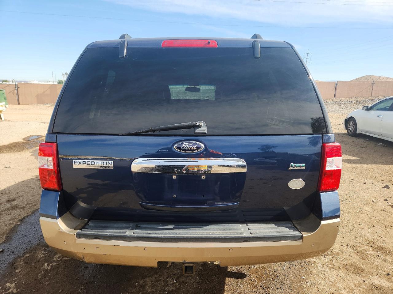 2013 FORD EXPEDITION XLT photo 16