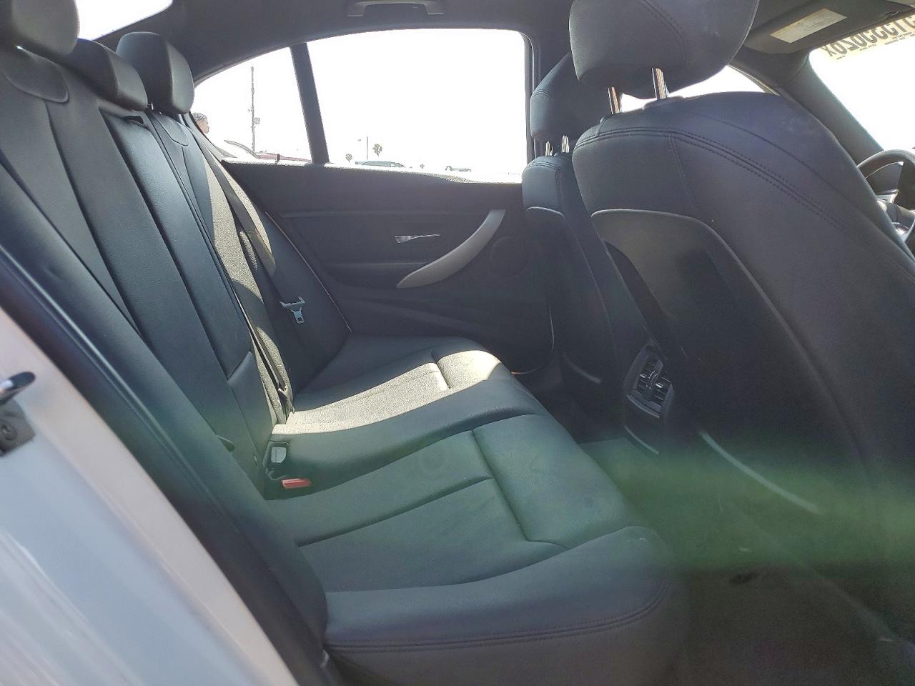 2015 BMW 320 I photo 10
