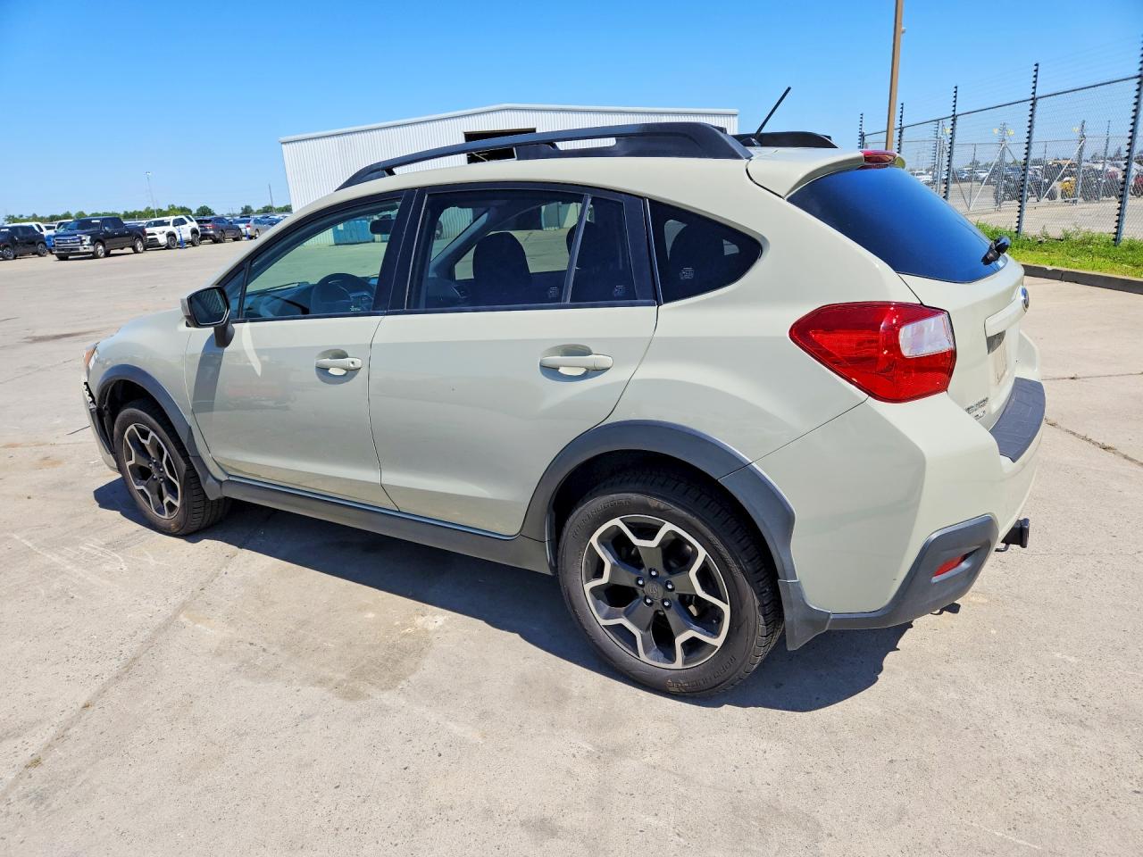 2015 SUBARU XV CROSSTREK 2.0 PREMIUM photo 2