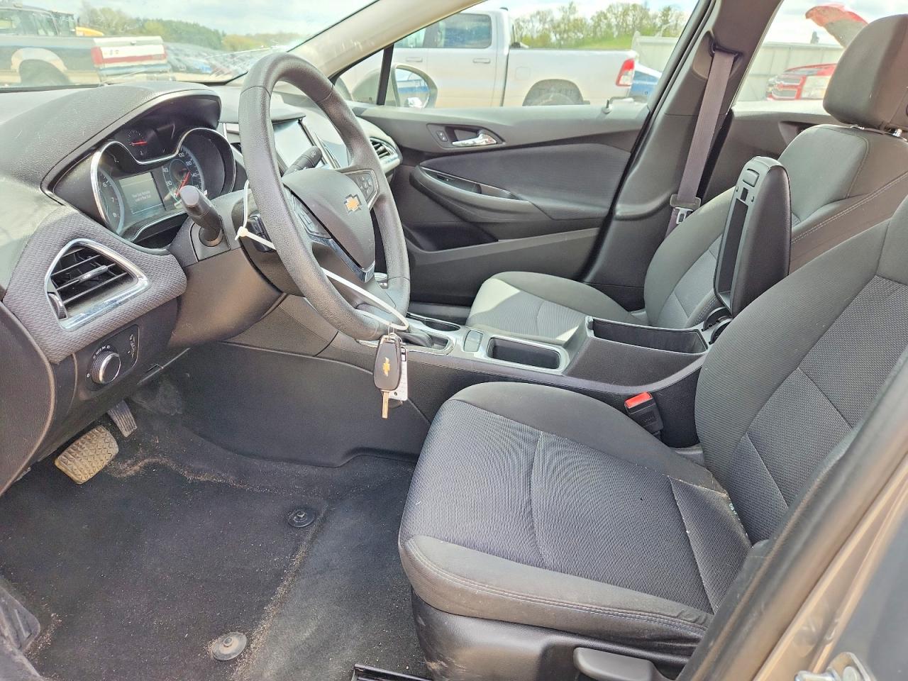 2017 CHEVROLET CRUZE LT photo 19