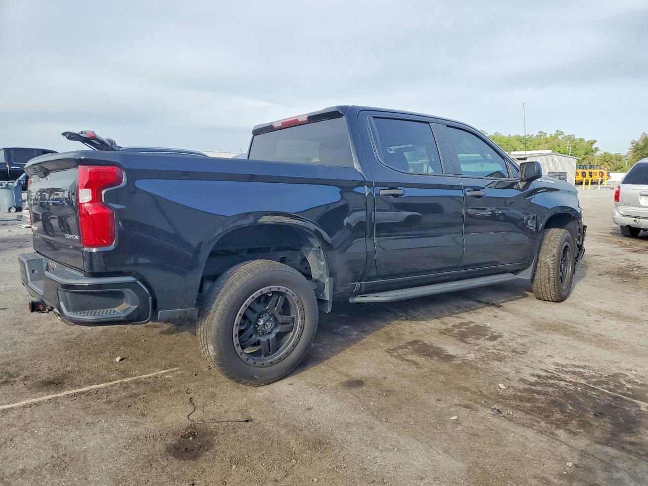 2020 CHEVROLET SILVERADO C1500 CUSTOM photo 5