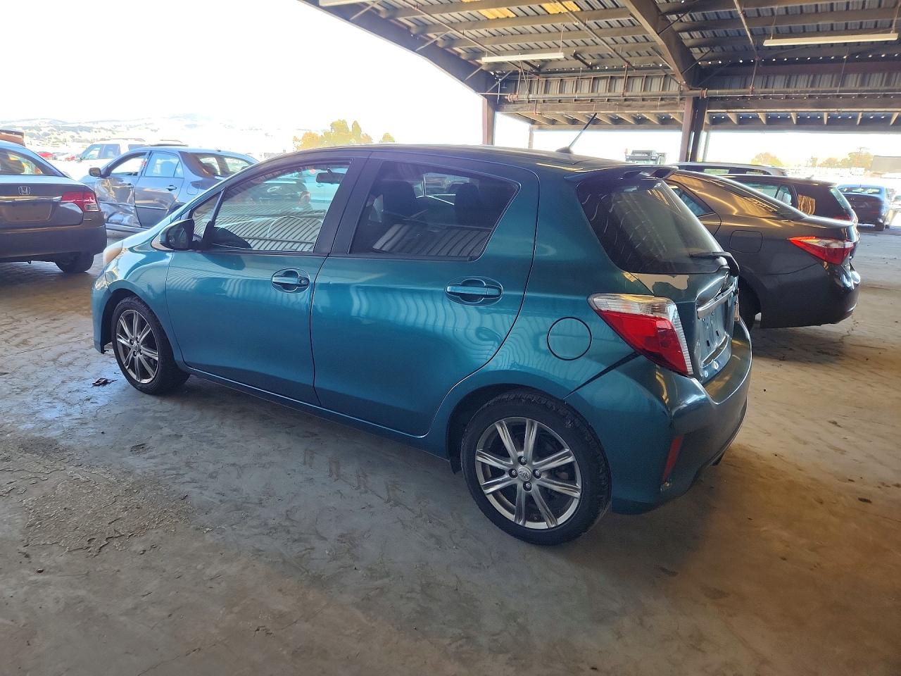 2012 TOYOTA YARIS 5-DOOR SE photo 3