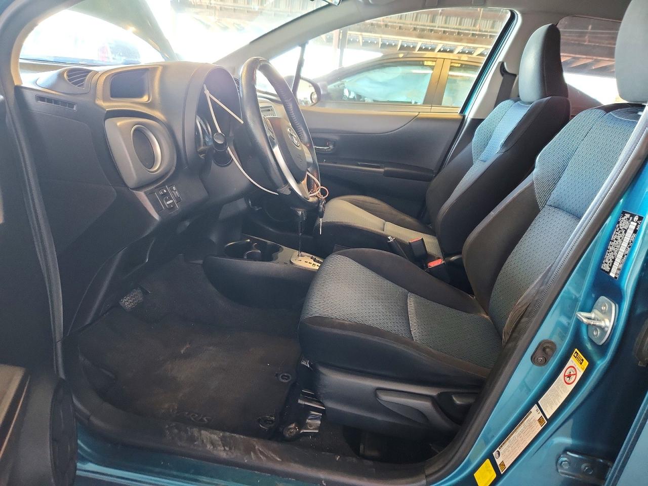 2012 TOYOTA YARIS 5-DOOR SE photo 13