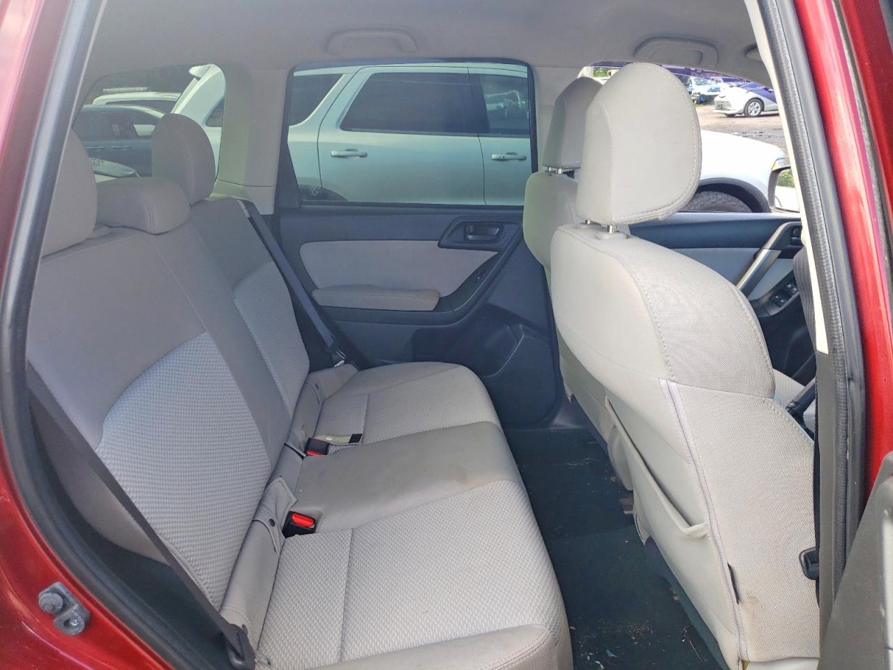 2015 SUBARU FORESTER 2.5I photo 31