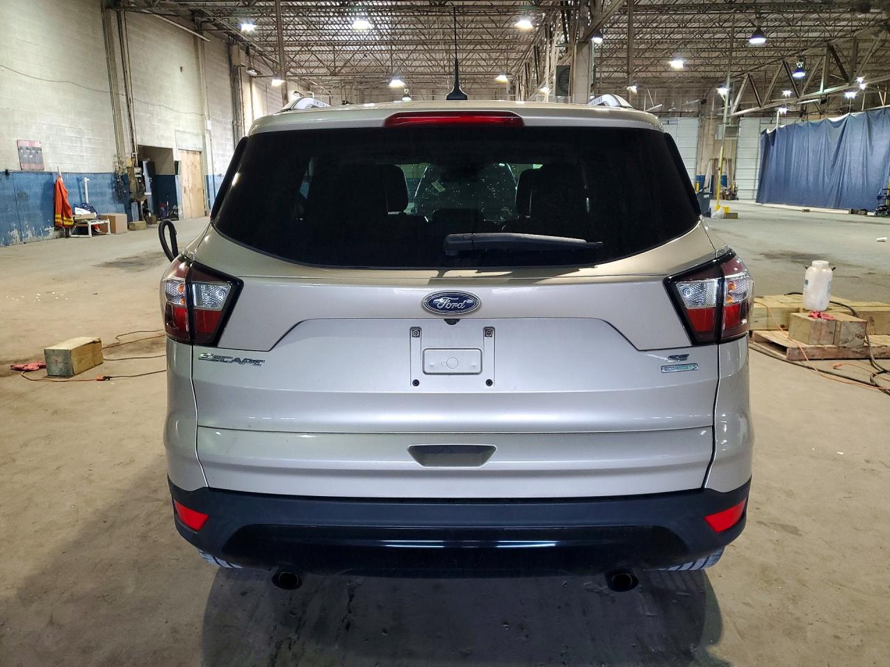 2018 FORD ESCAPE SE photo 11