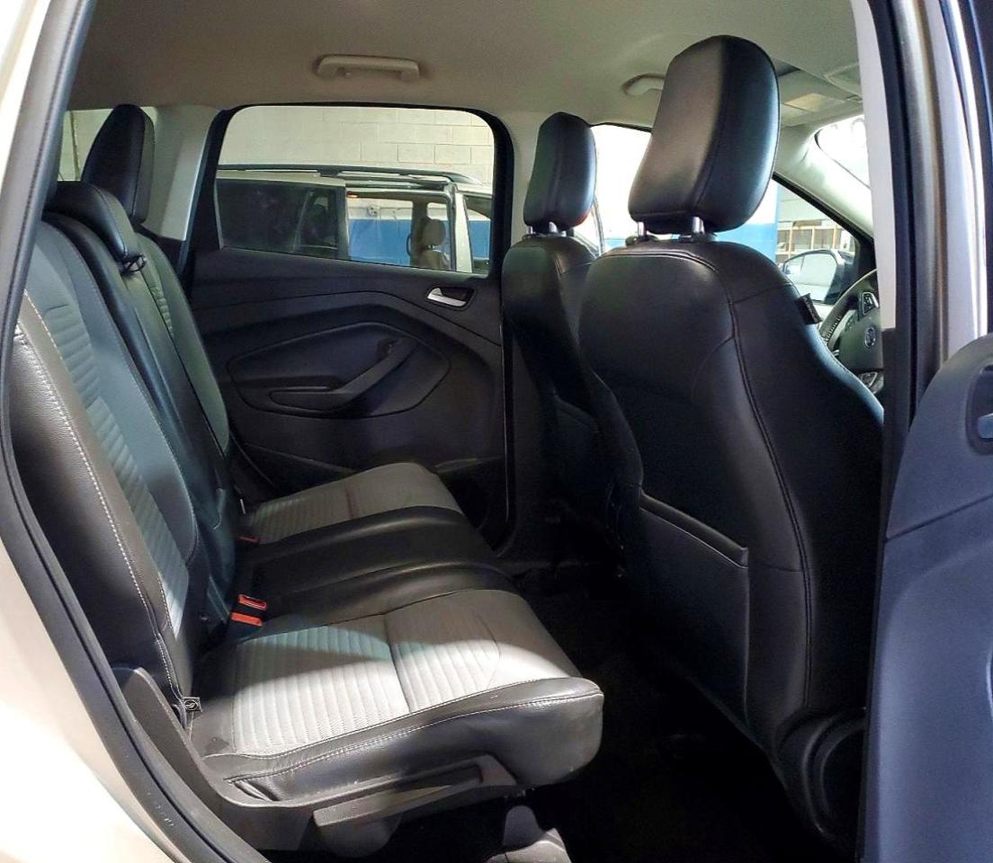 2018 FORD ESCAPE SE photo 21