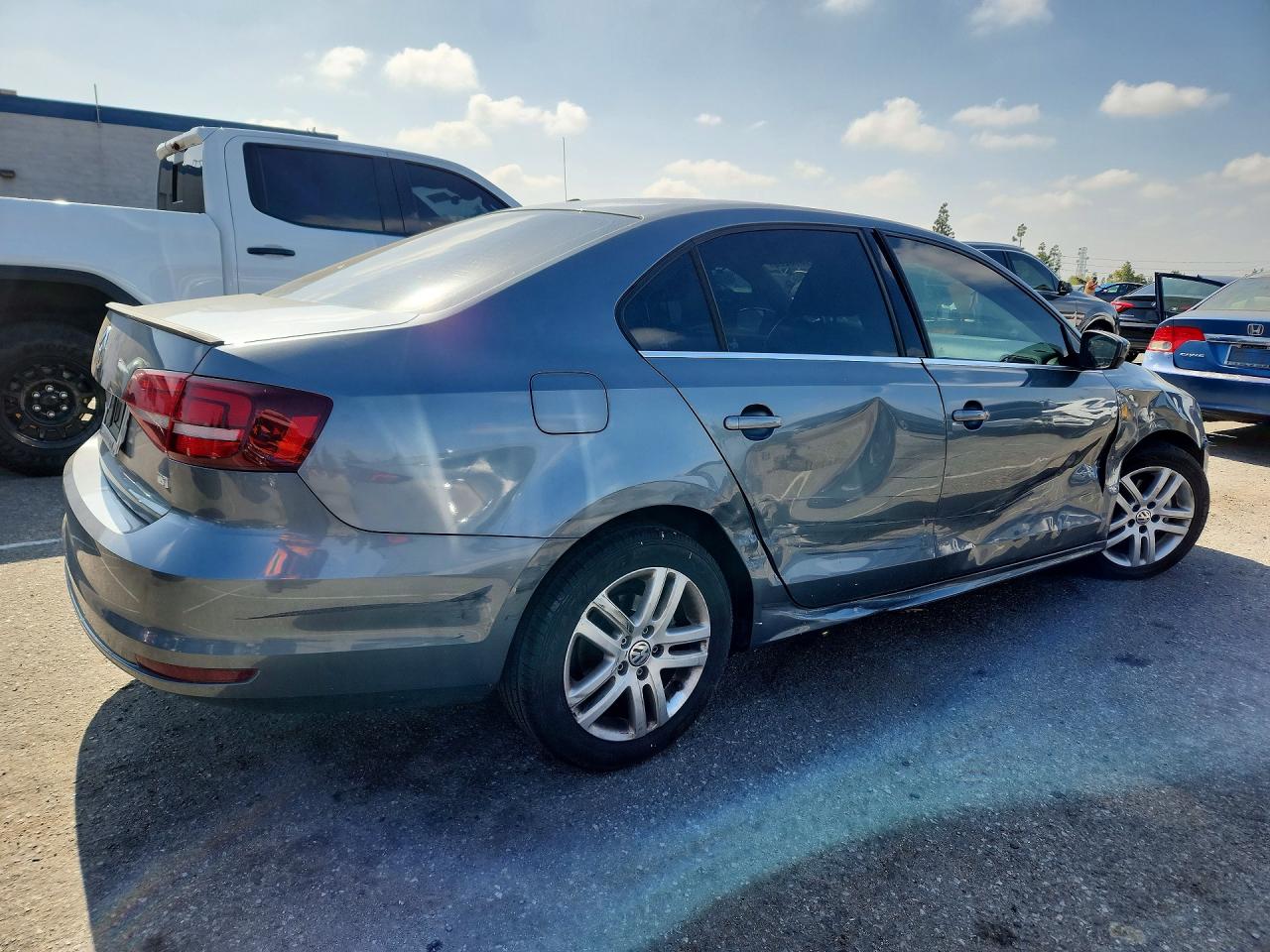 2017 VOLKSWAGEN JETTA S photo 7