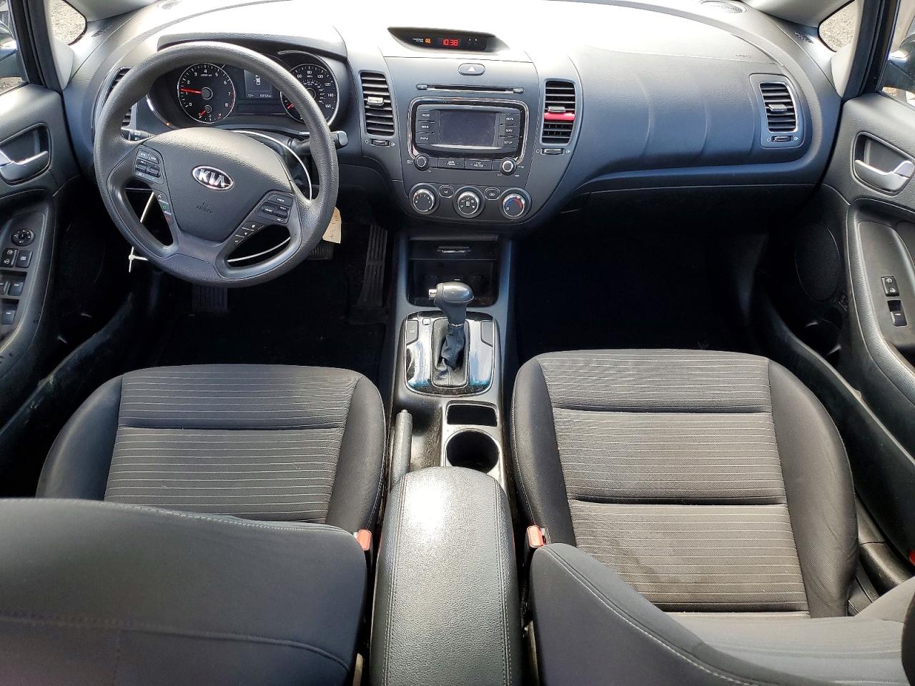 2017 KIA FORTE LX photo 8