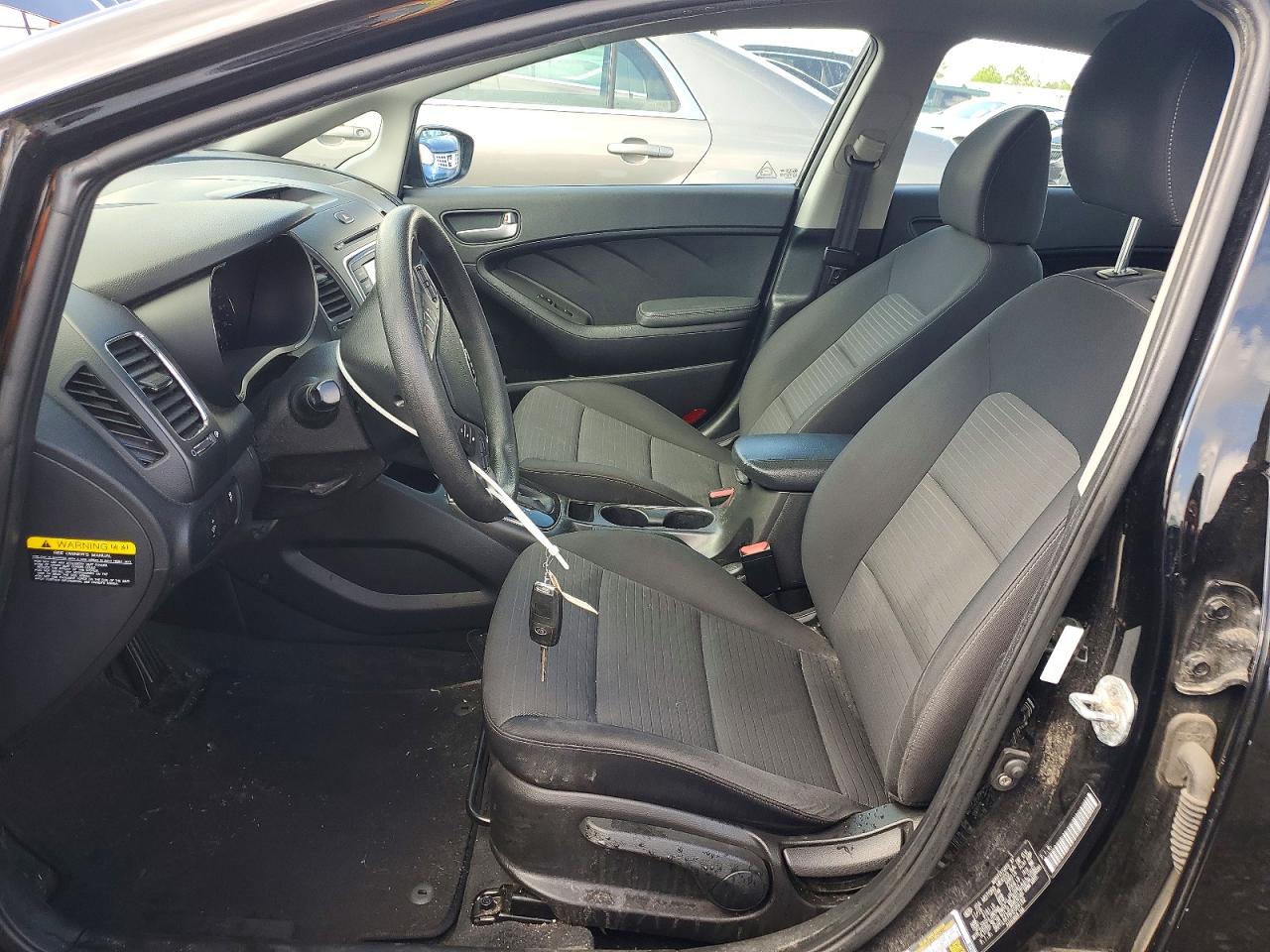 2017 KIA FORTE LX photo 7