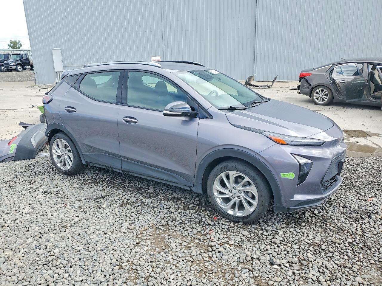2023 CHEVROLET BOLT EUV LT photo 4