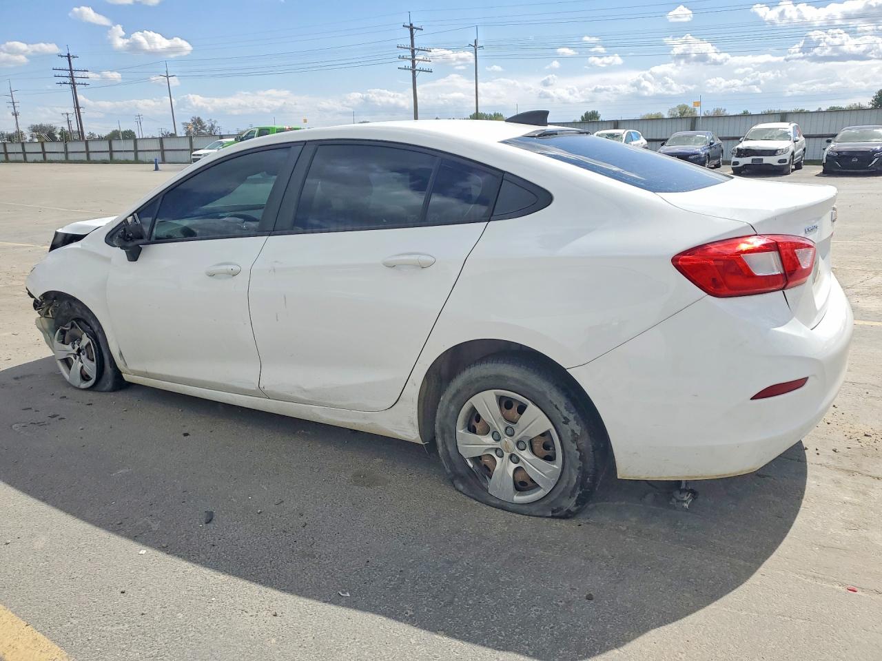 2017 CHEVROLET CRUZE LS photo 3