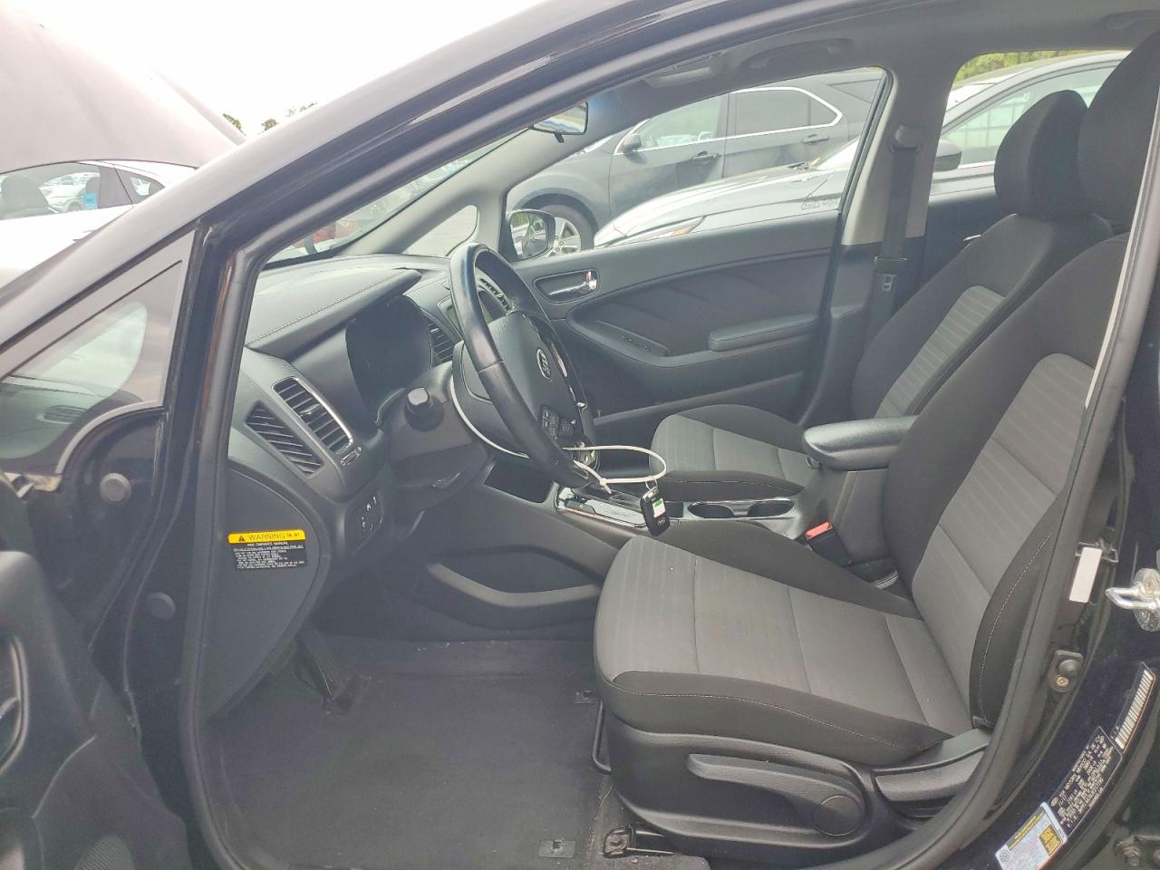 2018 KIA FORTE S photo 13