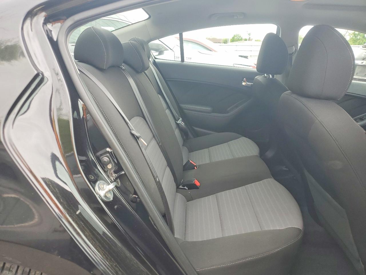 2018 KIA FORTE S photo 19