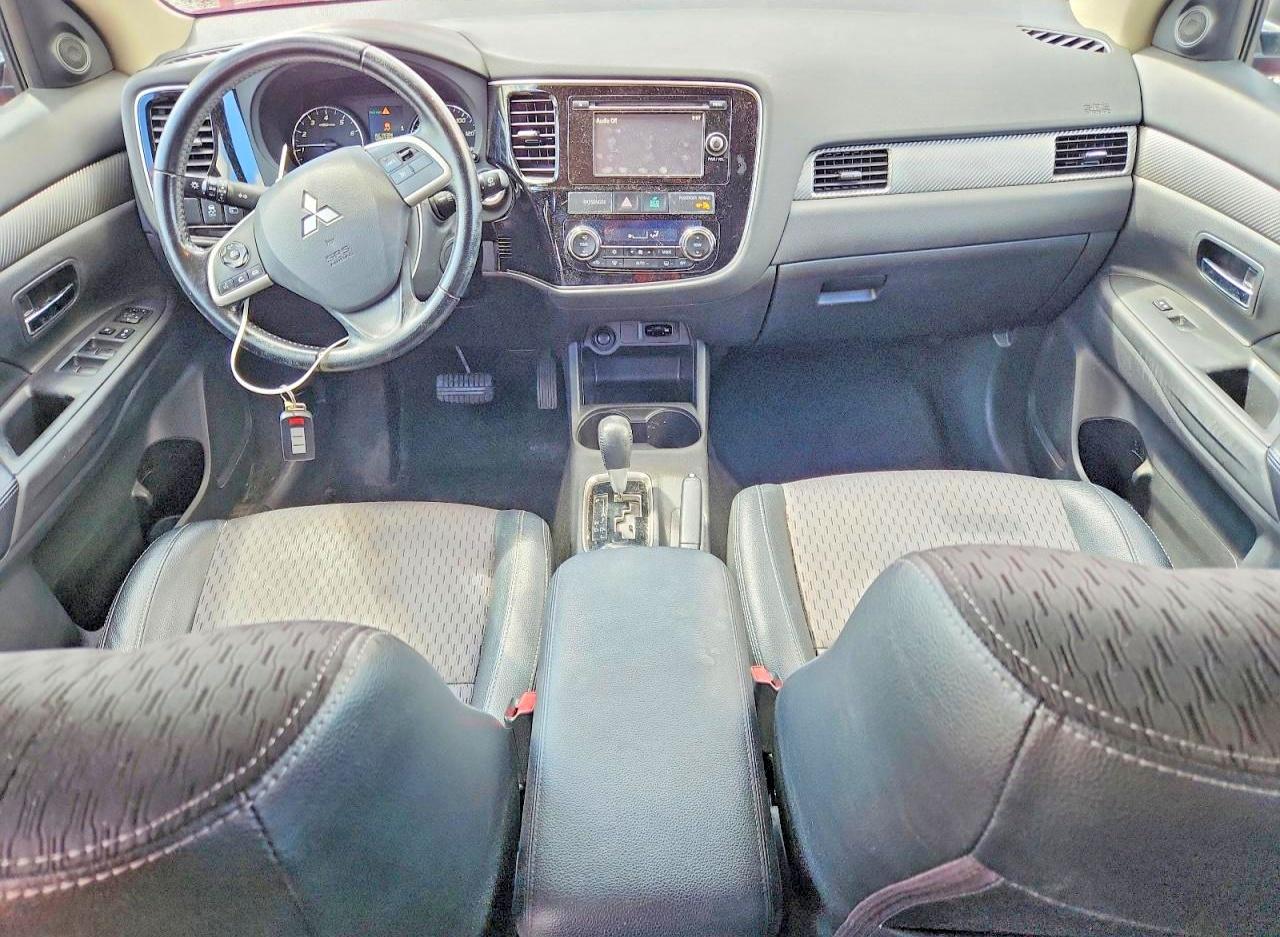 2015 MITSUBISHI OUTLANDER SE photo 15