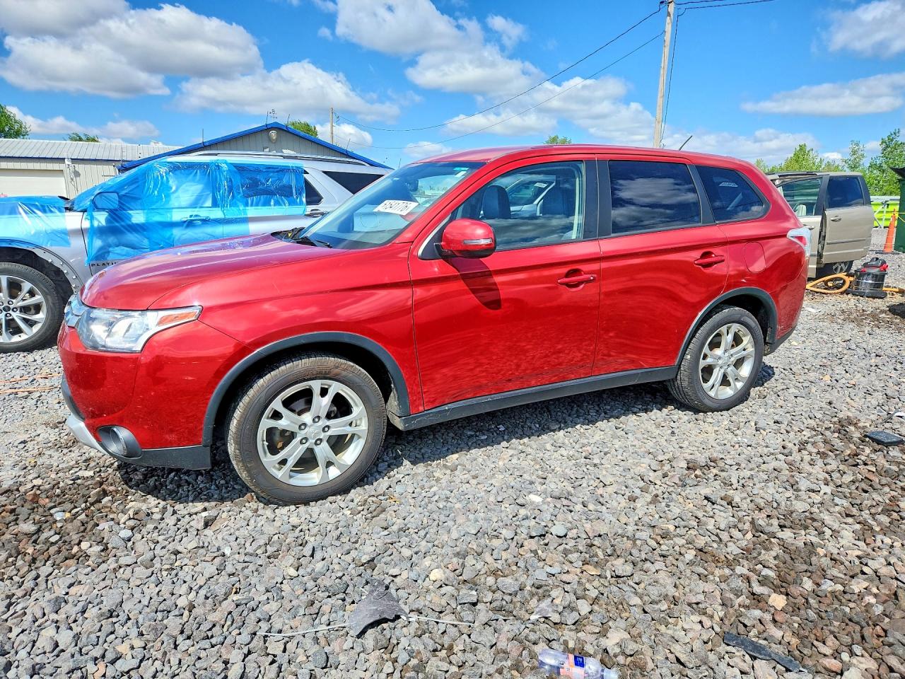 2015 MITSUBISHI OUTLANDER