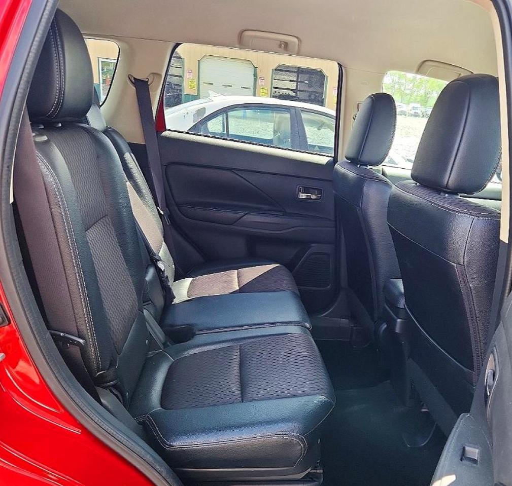 2015 MITSUBISHI OUTLANDER SE photo 19