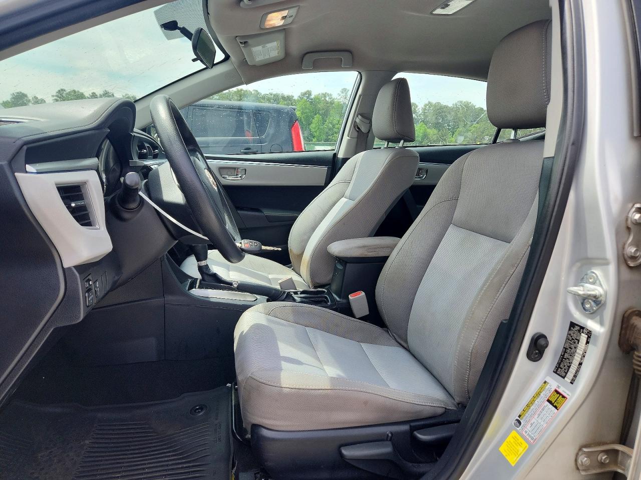 2016 TOYOTA COROLLA LE photo 19