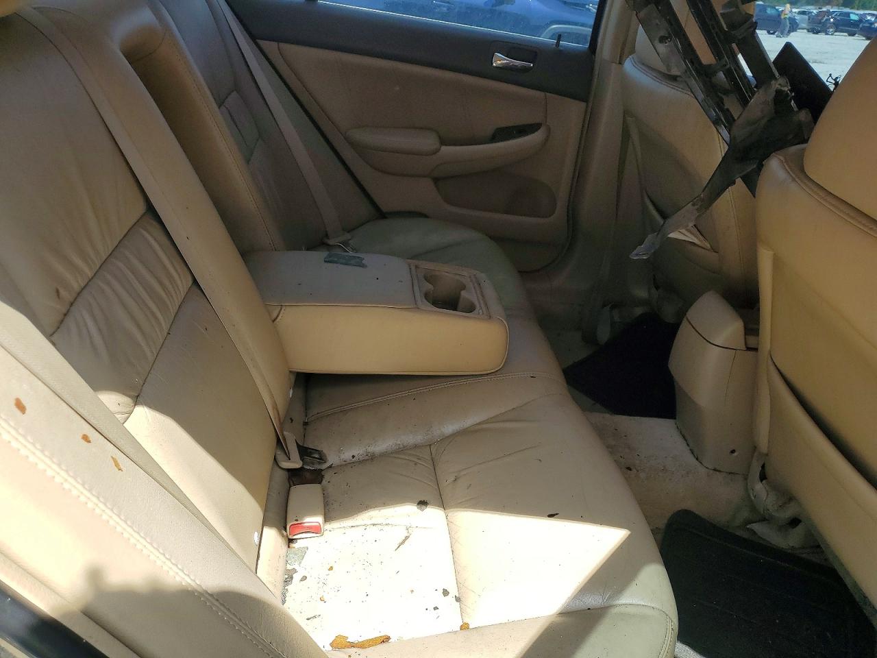 2006 HONDA ACCORD photo 19